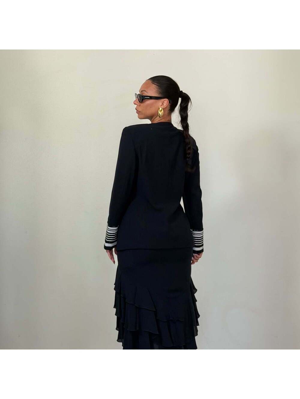 Escada - Picture 6 of 9
